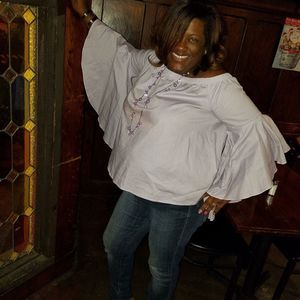 Meet your Posher, Yolanda